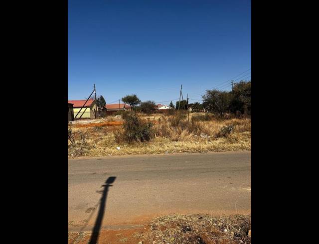 LAND FOR SALE IN MMABATHO 14